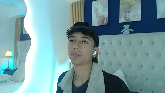 Aiden Rivers  online show from April 2026 01:41:01 PM