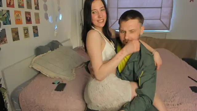 Snapshot of TogetherMode chatting on March 2026 12:33:02 PM TogetherMode online show from March 2026 12:33:02 PM