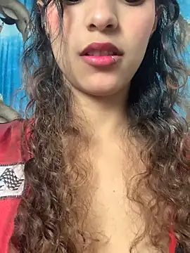 soffii-estrella online show from March 2026 07:36:01 AM