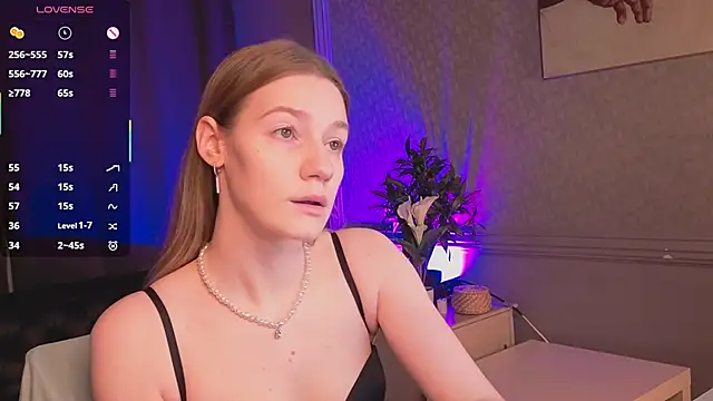 Snapshot of Vanessa__Lui chatting on February 2026 03:41:02 PM Vanessa Lui online show from February 2026 03:41:02 PM