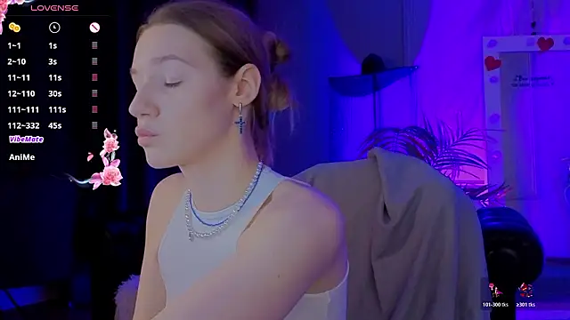 Snapshot of Vanessa__Lui chatting on February 2026 03:43:02 PM Vanessa Lui online show from February 2026 03:43:02 PM