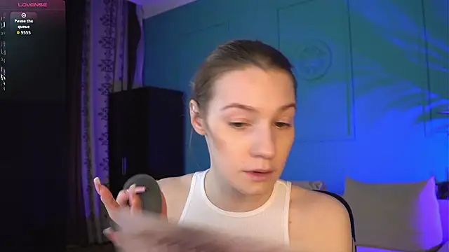 Snapshot of Vanessa__Lui chatting on February 2026 03:55:01 PM Vanessa Lui online show from February 2026 03:55:01 PM