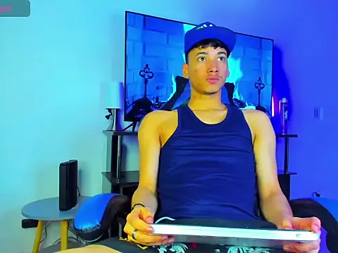 Lyam Russo online show from March 2026 04:28:02 AM