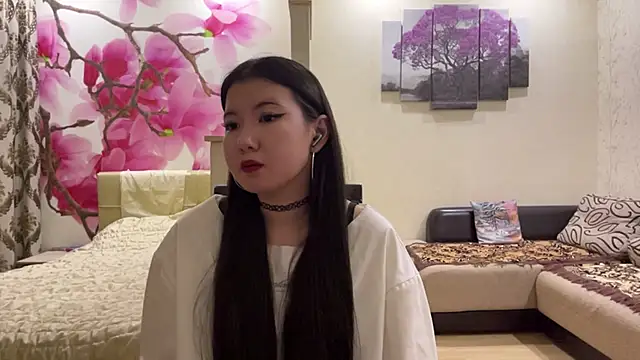 MaeRaads online show from March 2026 06:26:01 PM