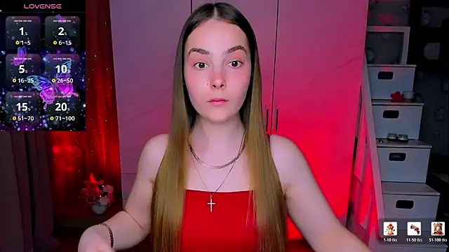 Snapshot of Maddy_Wood_ chatting on May 2026 05:29:02 PM Maddy Wood online show from May 2026 05:29:02 PM
