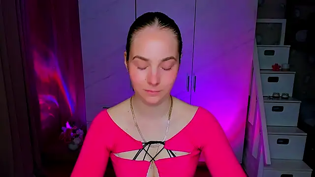 Snapshot of Maddy_Wood_ chatting on May 2026 04:15:02 PM Maddy Wood online show from May 2026 04:15:02 PM