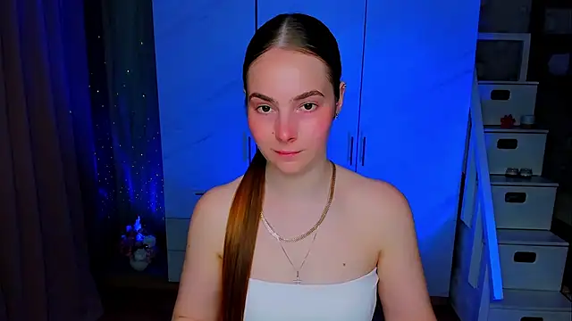 Snapshot of Maddy_Wood_ chatting on May 2026 03:16:01 PM Maddy Wood online show from May 2026 03:16:01 PM