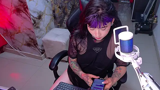 Snapshot of nova_kitttyy chatting on June 2026 04:26:02 AM nova kitttyy online show from June 2026 04:26:02 AM