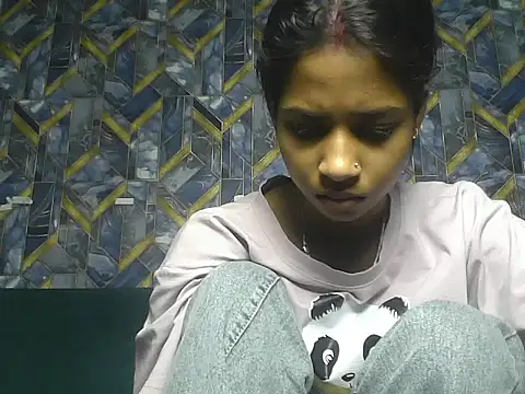 Rani1993 online show from March 2026 04:40:02 PM