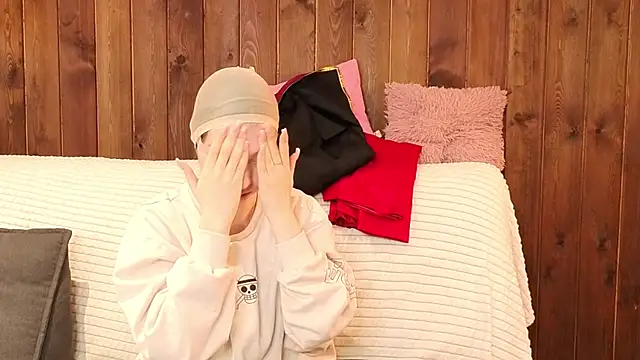 Snapshot of EndaMatheus chatting on February 2026 08:13:01 AM EndaMatheus online show from February 2026 08:13:01 AM