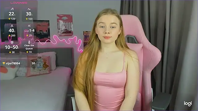 EvaRaee online show from February 2026 03:57:01 AM