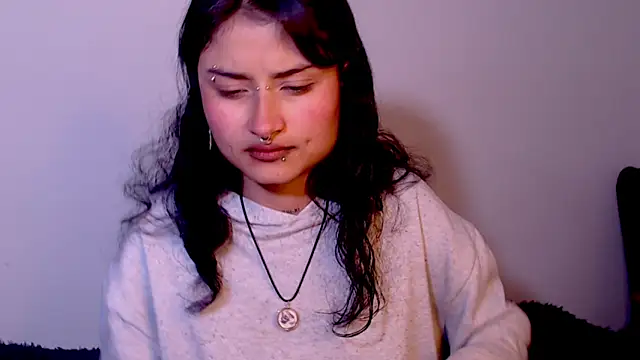 Snapshot of Lili__Clan chatting on February 2026 01:38:01 AM Lili Clan online show from February 2026 01:38:01 AM