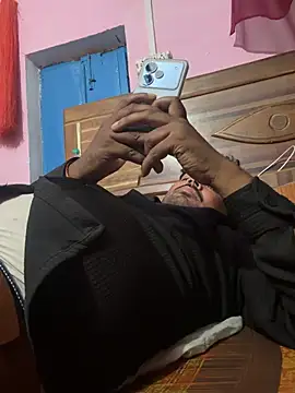 Snapshot of pussylicker9927 chatting on April 2026 07:44:01 AM pussylicker9927 online show from April 2026 07:44:01 AM