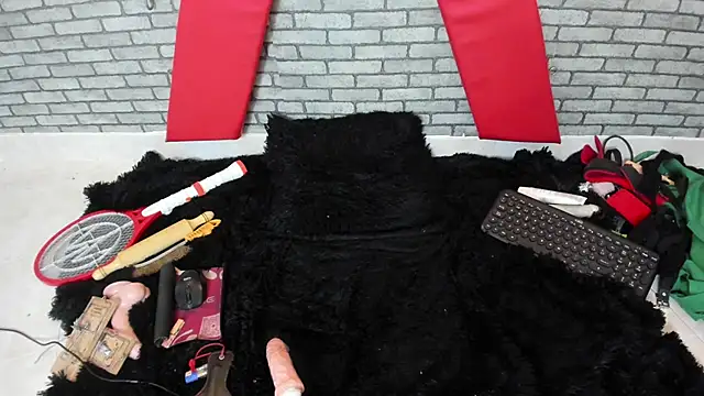hillary bigbutt online show from May 2026 06:09:01 PM