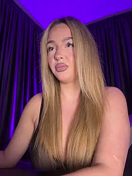 SelenneDreams online show from March 2026 05:42:01 PM