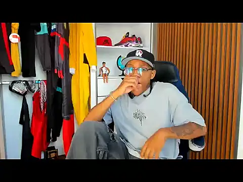 yandi hot online show from February 2026 02:02:02 PM