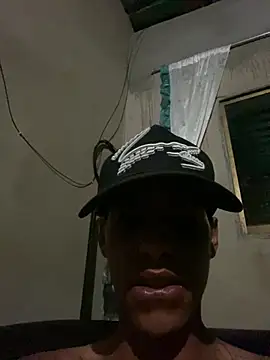 Snapshot of Alee_2005 chatting on March 2026 08:49:01 AM Alee 2005 online show from March 2026 08:49:01 AM