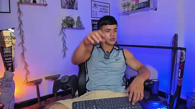 Rob zaens33 online show from March 2026 02:35:02 PM