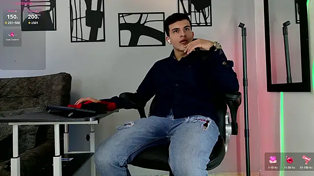 Snapshot of nico_pelusa chatting on February 2026 09:13:02 PM nico pelusa online show from February 2026 09:13:02 PM