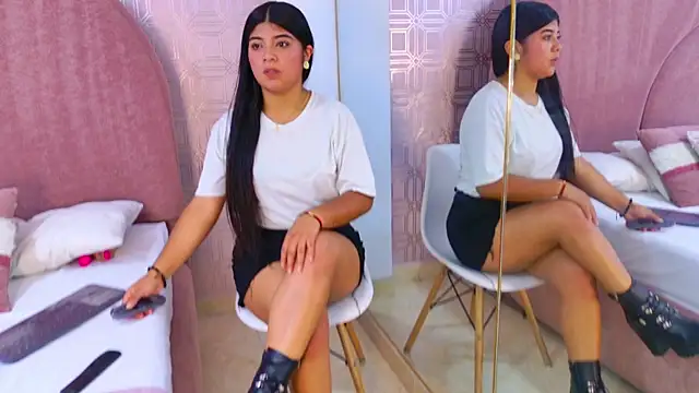 Khloe Moon online show from March 2026 07:41:02 PM