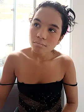 Snapshot of Little-Pussy19 chatting on February 2026 02:06:01 PM Little-Pussy19 online show from February 2026 02:06:01 PM