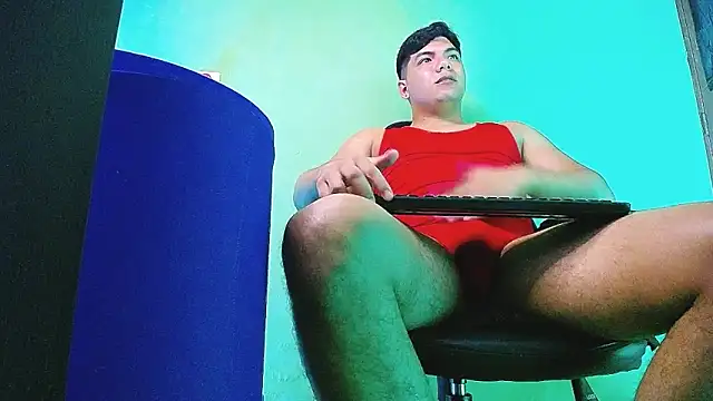 Uriel Ray  online show from February 2026 10:49:01 PM