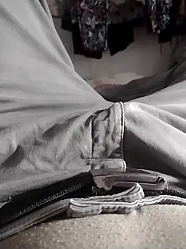 Snapshot of Roque-74 chatting on February 2026 05:21:01 PM Roque-74 online show from February 2026 05:21:01 PM