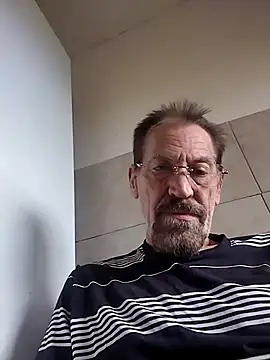 Snapshot of Costy601 chatting on May 2026 12:13:02 PM Costy601 online show from May 2026 12:13:02 PM