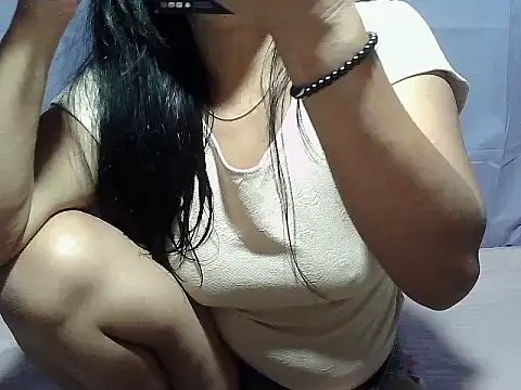 Snapshot of Sh1nbae22 chatting on June 2026 01:56:01 PM Sh1nbae22 online show from June 2026 01:56:01 PM