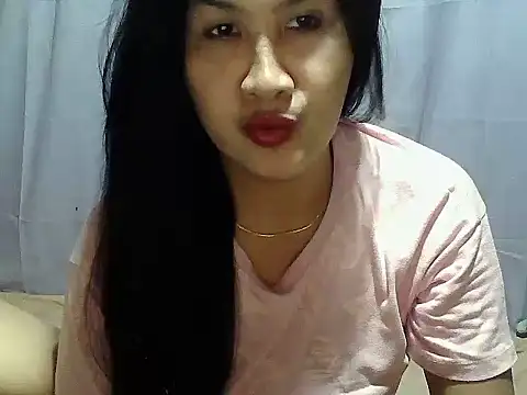 Snapshot of Sh1nbae22 chatting on June 2026 03:45:01 PM Sh1nbae22 online show from June 2026 03:45:01 PM