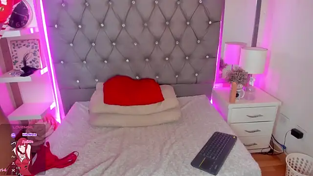 Valentina-Nova- online show from March 2026 04:05:02 AM