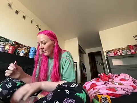 Snapshot of pinkhairfun16 chatting on March 2026 03:40:01 PM pinkhairfun16 online show from March 2026 03:40:01 PM