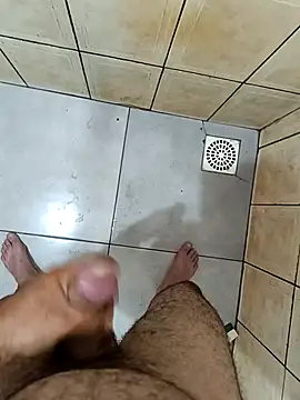 afindeprazer online show from April 2026 10:44:01 PM