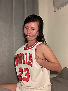 lady moon09 online show from February 2026 01:32:02 PM