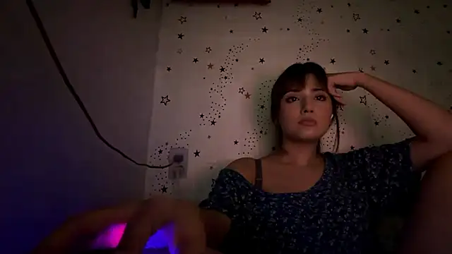 Snapshot of AngelCruz616 chatting on March 2026 04:42:01 PM AngelCruz616 online show from March 2026 04:42:01 PM