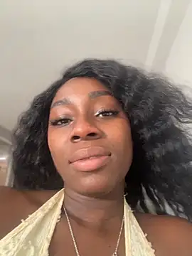 Snapshot of ZarahFerreira chatting on May 2026 05:40:01 PM ZarahFerreira online show from May 2026 05:40:01 PM