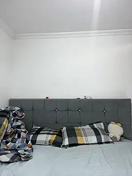 19daniboy online show from April 2026 08:20:02 PM