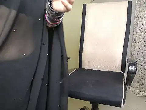 Snapshot of Air_Beauty chatting on February 2026 04:30:01 PM Air Beauty online show from February 2026 04:30:01 PM