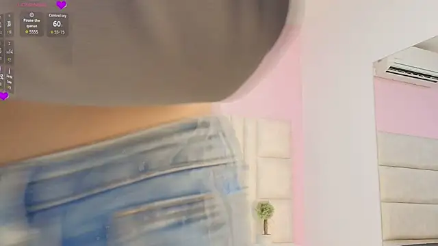 Liia Collins online show from May 2026 05:09:02 PM