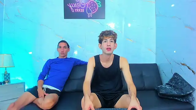 Snapshot of Spicy_guys chatting on March 2026 01:02:01 PM Spicy guys online show from March 2026 01:02:01 PM