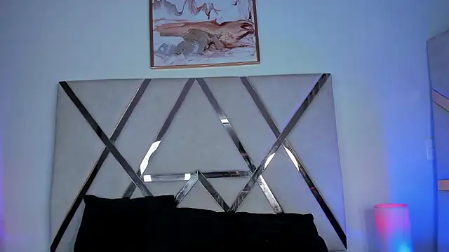 Annie Parkerr online show from February 2026 11:32:01 AM