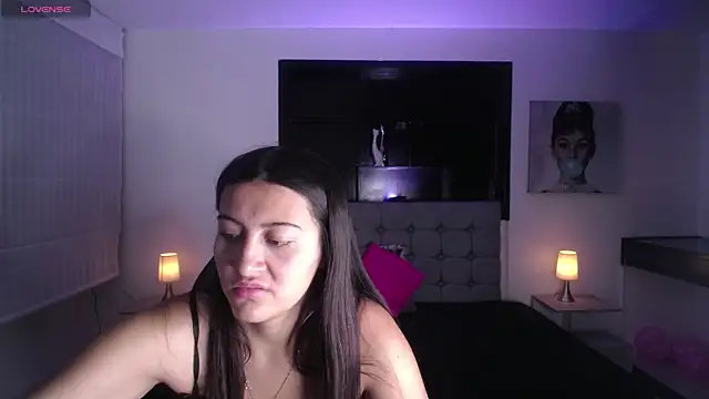 Snapshot of Sweett_liia_ chatting on May 2026 08:05:01 PM Sweett liia online show from May 2026 08:05:01 PM