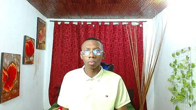 milo018 online show from April 2026 08:31:02 PM