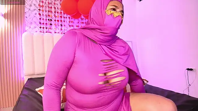 Nadia Privee online show from February 2026 06:37:02 PM