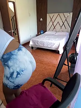 kali rousse online show from April 2026 12:25:01 PM