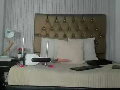 hanna luciana online show from May 2026 02:10:01 PM