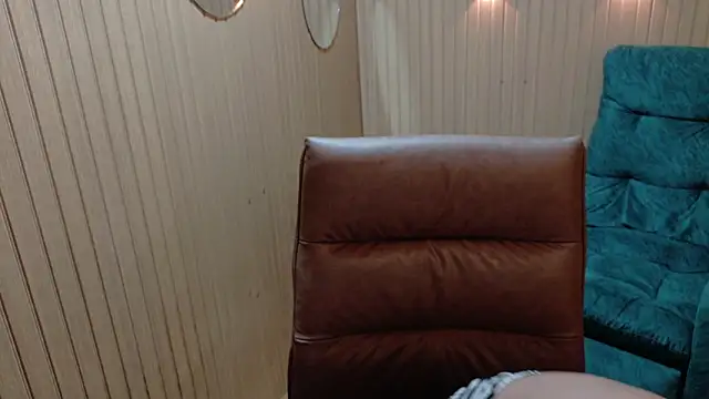 Alessia Monroe  online show from February 2026 01:11:01 PM