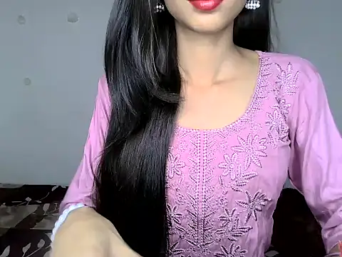 Snapshot of SIKSHA_SINGH chatting on May 2026 06:14:02 PM SIKSHA SINGH online show from May 2026 06:14:02 PM