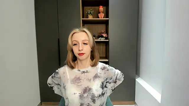 Snapshot of EugeniaEarl chatting on February 2026 06:10:02 AM EugeniaEarl online show from February 2026 06:10:02 AM