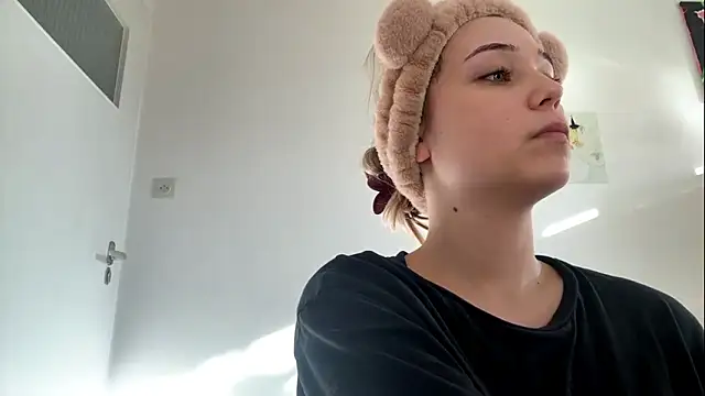 SourMidday online show from March 2026 03:37:02 PM